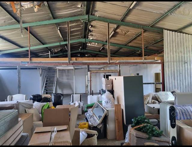 INDUSTRIAL PROPERTY TO RENT IN MERRIVALE